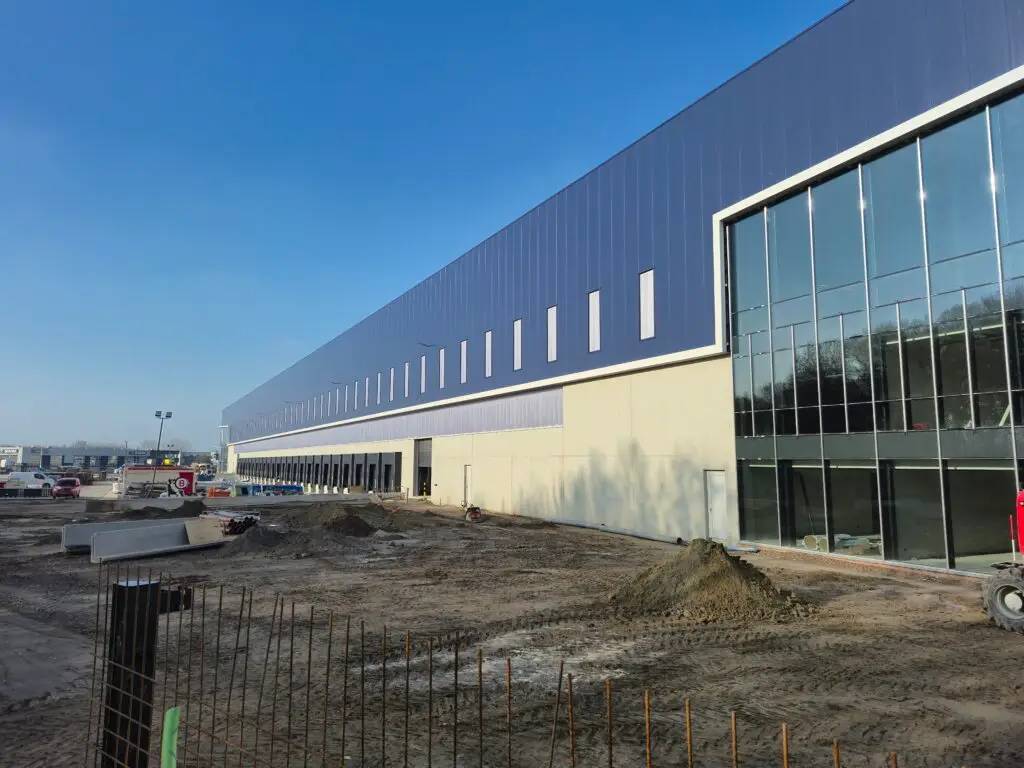 Project DC Giant Veghel - De Bever Aluminium Composiet