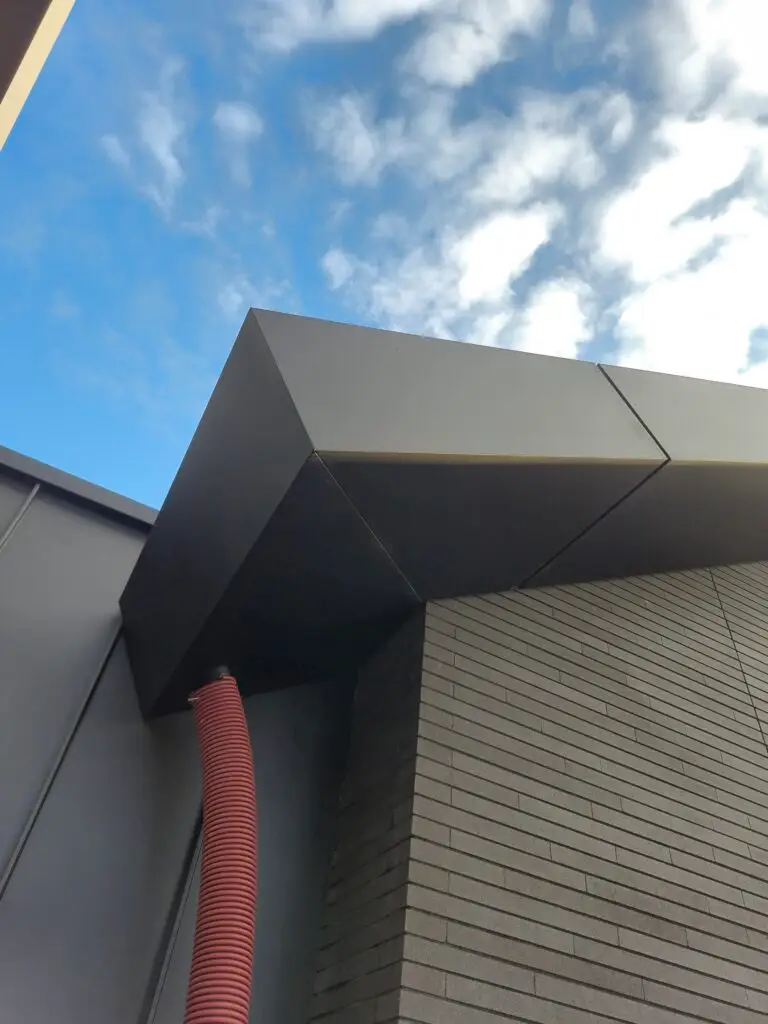 Project schuur in Lunteren - De Bever Aluminium Composiet
