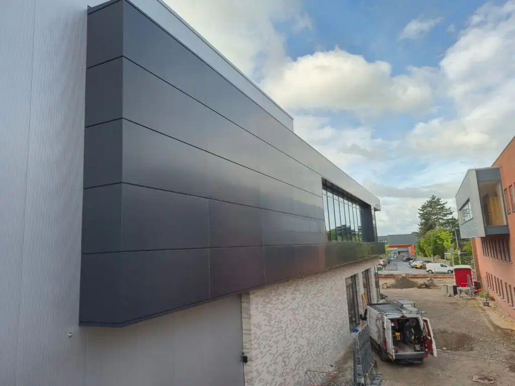 Project DC Lisse – Aluminium composiet gevel RAL 7021