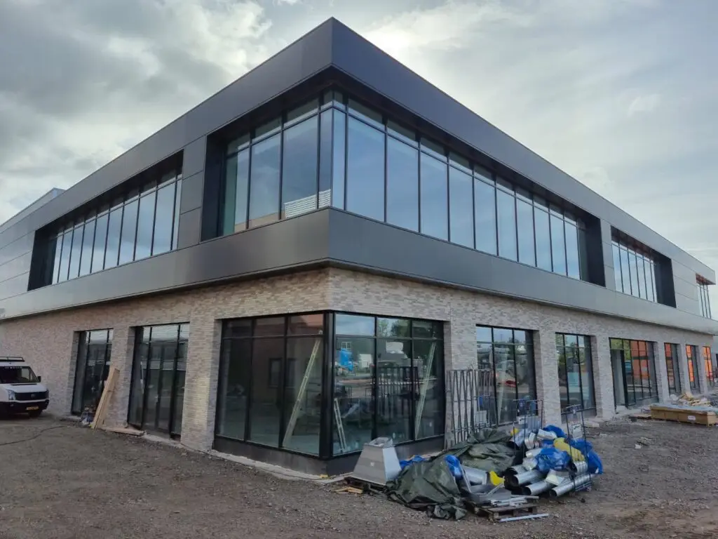 Project DC Lisse – Aluminium composiet gevel RAL 7021